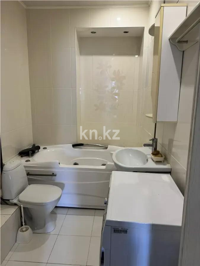 Продажа 3-комнатной квартиры, 136 м², ул. Бокейхана, дом  2 в Астане - фото 5