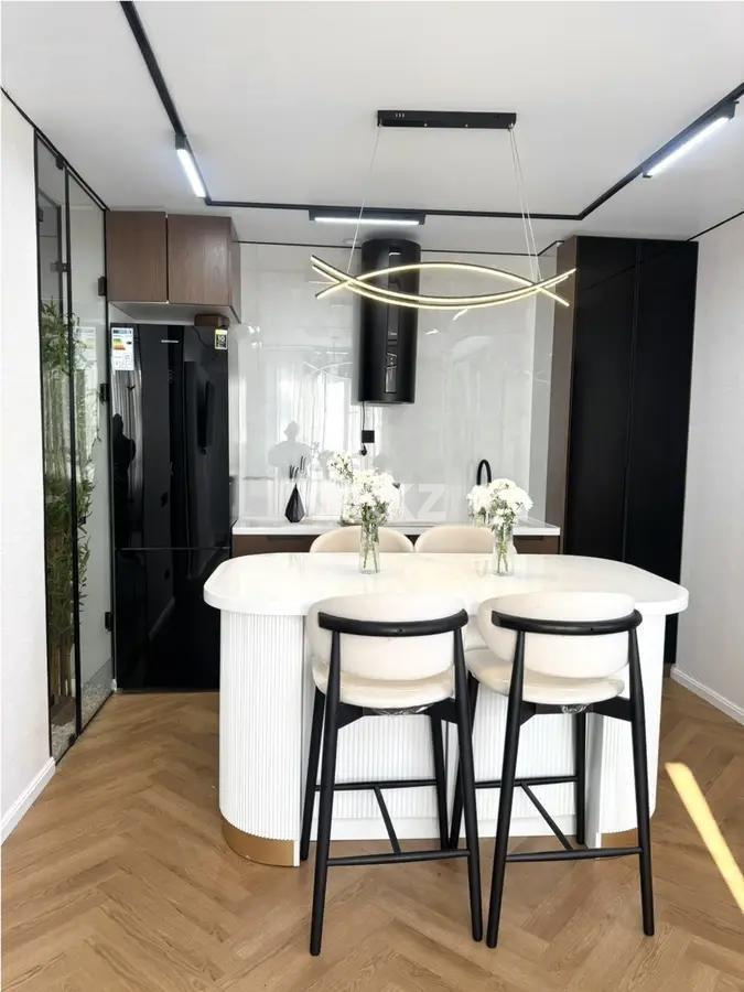 Продажа 2-комнатной квартиры, 54 м², ул. Утепова, дом  31 в Алматы - фото 3