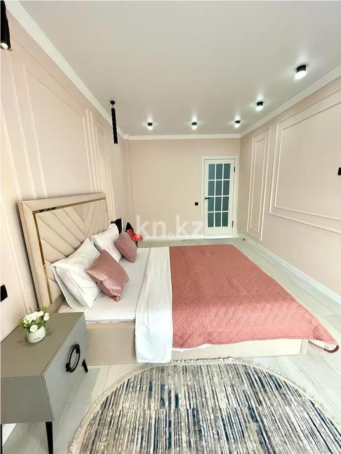 Продажа 2-комнатной квартиры, 56 м², ул. Толе би, дом  189/3 в Алматы - фото 2