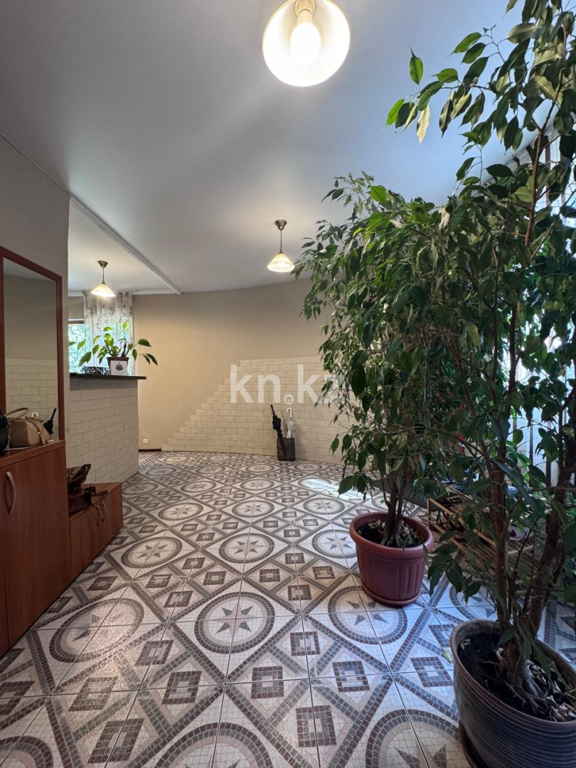 Продажа 6-комнатного дома, 229 м² в Алматы - фото 2