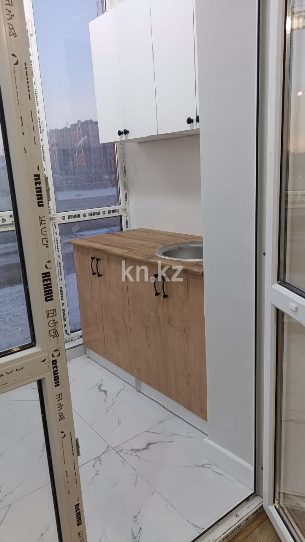 Аренда 1-комнатной квартиры, 40 м² в Астане