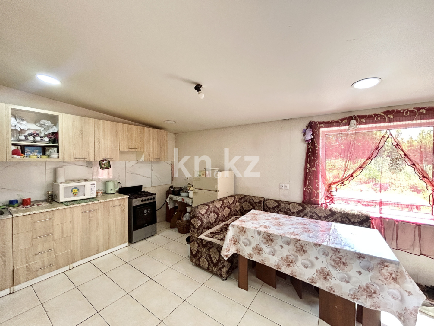 Продажа 4-комнатного дома, 76 м² в Караганде