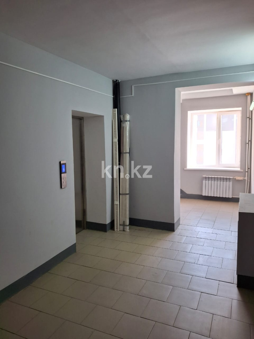 Продажа 1-комнатной квартиры, 44 м², ул. Самал в Уральске - фото 12