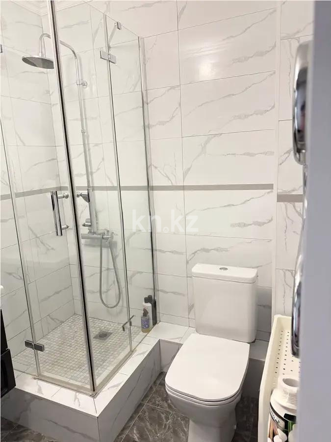 Продажа 2-комнатной квартиры, 43 м², ул. Валиханова, дом  9 в Алматы - фото 4