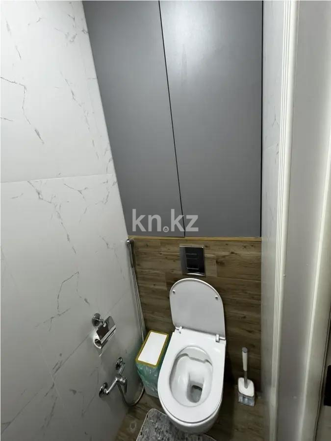 Продажа 4-комнатной квартиры, 144 м², ул. Толе би, дом  286/5 в Алматы - фото 6