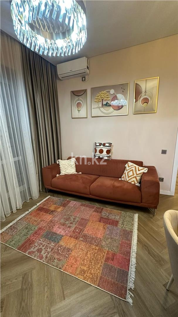 Продажа 2-комнатной квартиры, 67 м², ул. Муканова в Караганде