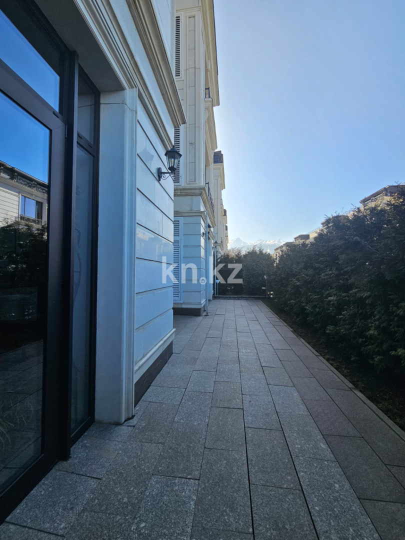 Продажа 4-комнатной квартиры, 195 м² в Алматы - фото 4