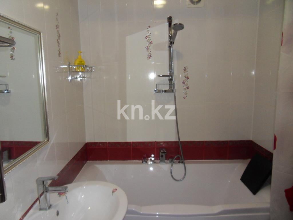 Аренда 1-комнатной квартиры посуточно, 36 м² в Алматы - фото 6