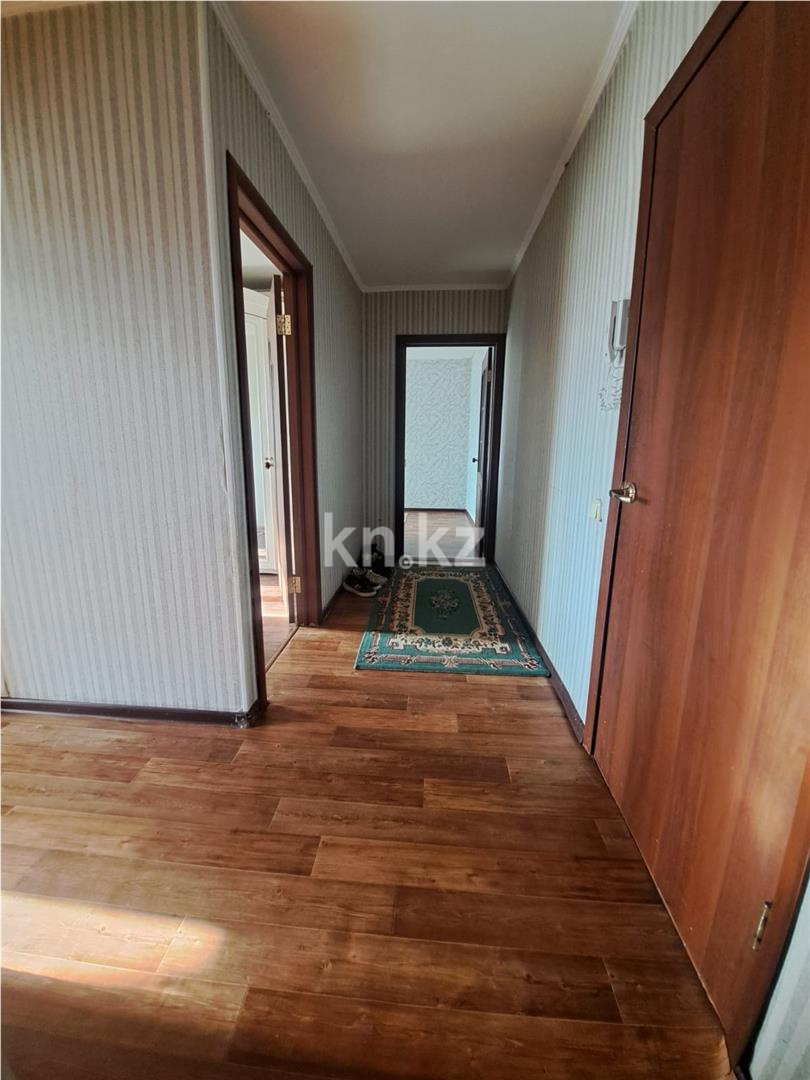 Продажа 4-комнатной квартиры, 61 м², мкр-н 16 в Караганде - фото 14