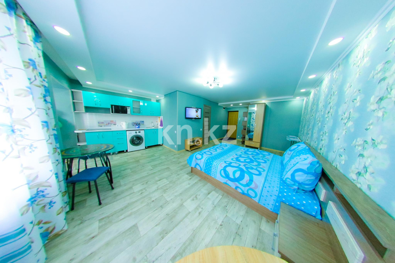 Аренда 1-комнатной квартиры посуточно, 40 м², пр. Ауэзова, дом  41 в Усть-Каменогорске - фото 2