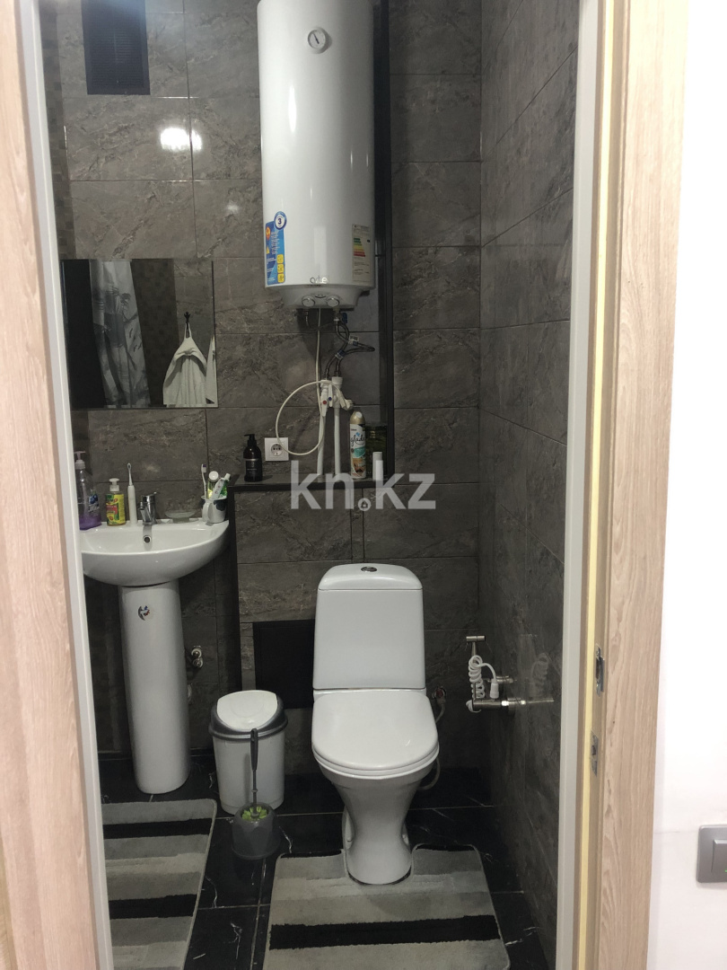 Продажа 1-комнатной квартиры, 41 м², ул. Сарыарка, дом  6 в Караганде - фото 14