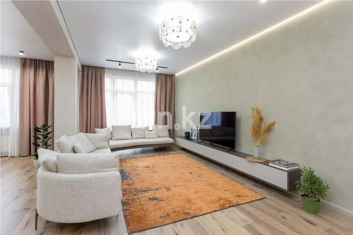 Продажа 4-комнатной квартиры, 180 м², мкр. Мирас, дом  128 в Алматы