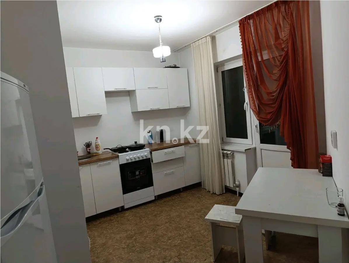 Продажа 2-комнатной квартиры, 65 м², ул. Ашимова, дом  24 в Караганде - фото 3