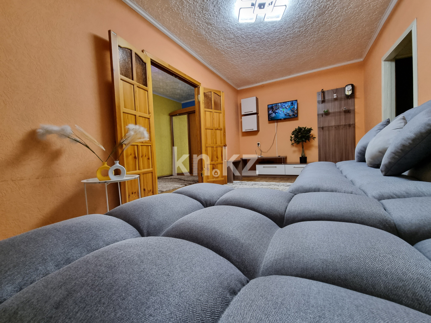 Аренда 2-комнатной квартиры посуточно, 48 м² в Усть-Каменогорске - фото 5
