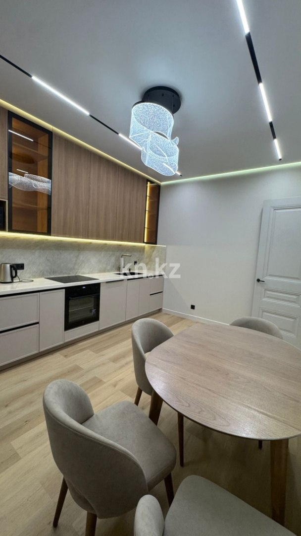 Аренда 3-комнатной квартиры, 100 м² в Астане