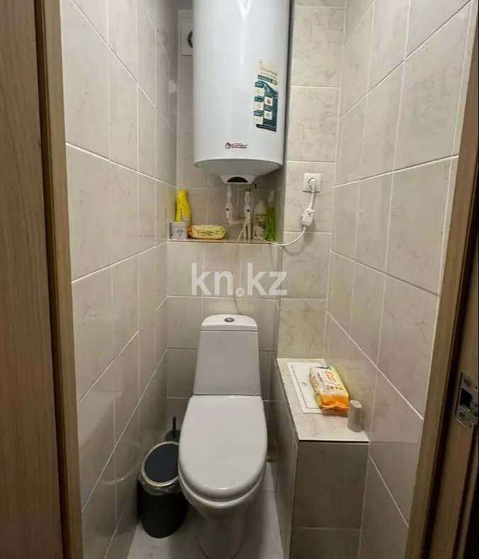 Продажа 3-комнатной квартиры, 64 м², мкр-н Гульдер-1, дом  4 в Караганде - фото 6