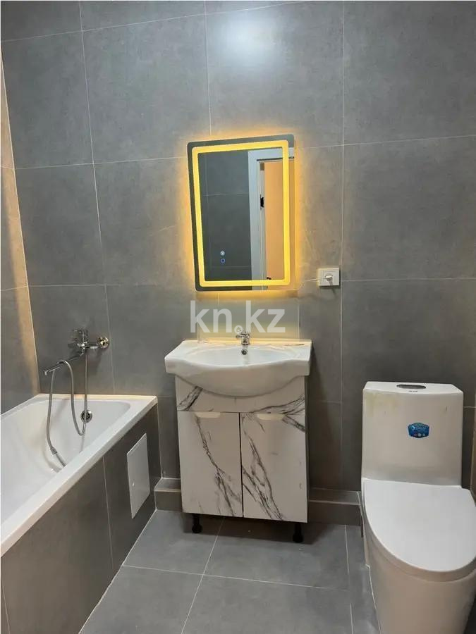 Продажа 1-комнатной квартиры, 34 м², ул. Омарова, дом  1 в Алматы - фото 2