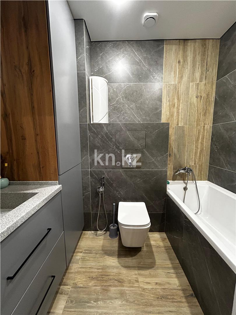 Продажа 5-комнатной квартиры, 128 м², мкр. Степной-4, дом  15/2 в Караганде - фото 24