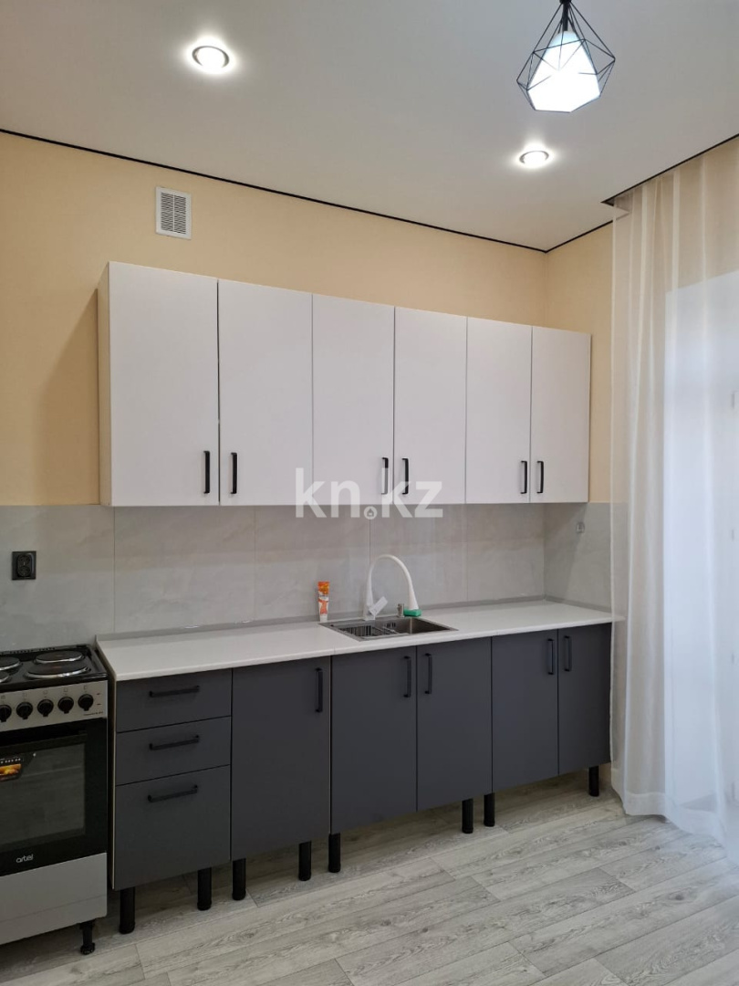 Аренда 1-комнатной квартиры, 38 м² в Астане