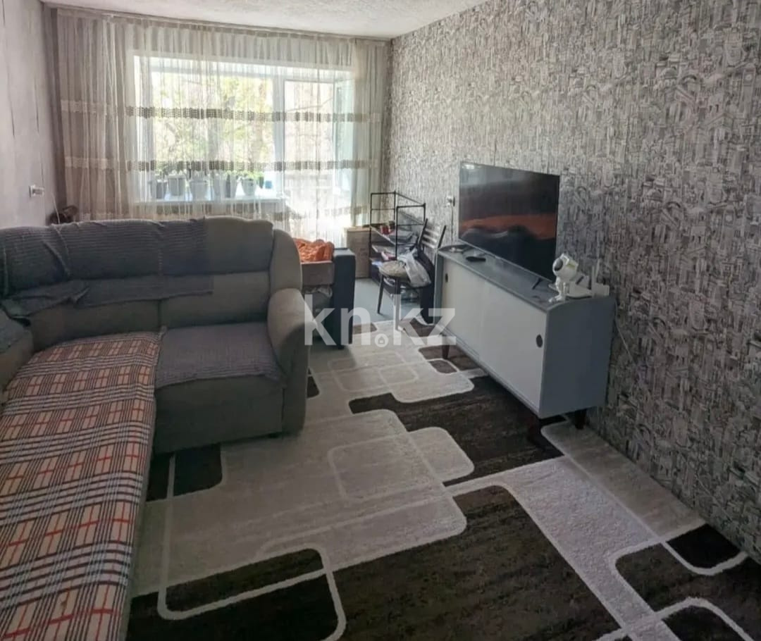 Продажа 3-комнатной квартиры, 58 м², пр. Бухар-жырау, дом  63 в Караганде