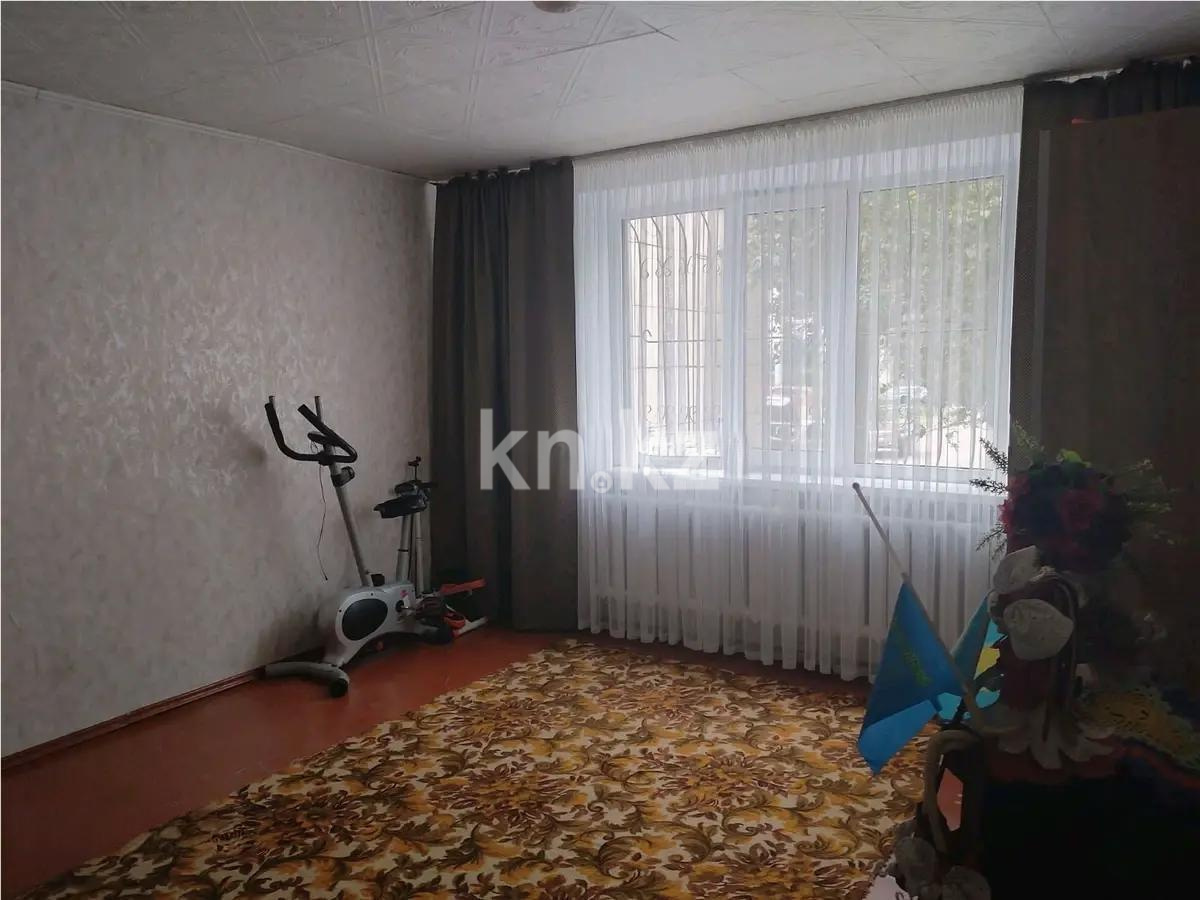 Продажа 1-комнатной квартиры, 33 м², ул. Муканова, дом  17 в Караганде