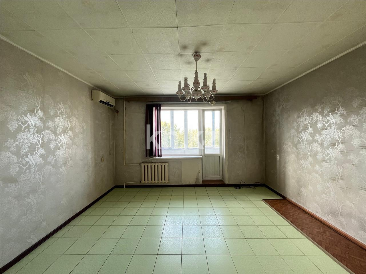 Продажа 4-комнатной квартиры, 79 м², ул. Дюсембекова, дом  67 в Караганде - фото 2