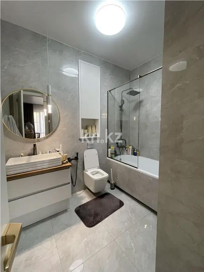 Продажа 3-комнатной квартиры, 92.6 м², ул. Розыбакиева, дом  247 в Алматы - фото 4