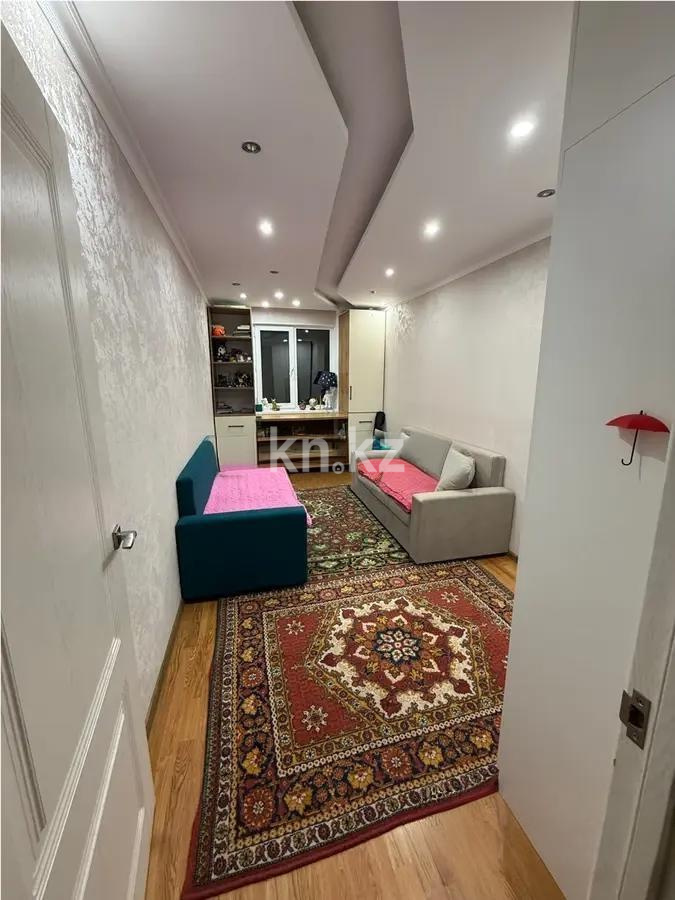 Продажа 3-комнатной квартиры, 60 м², мкр-н 6, дом  39 в Алматы - фото 3