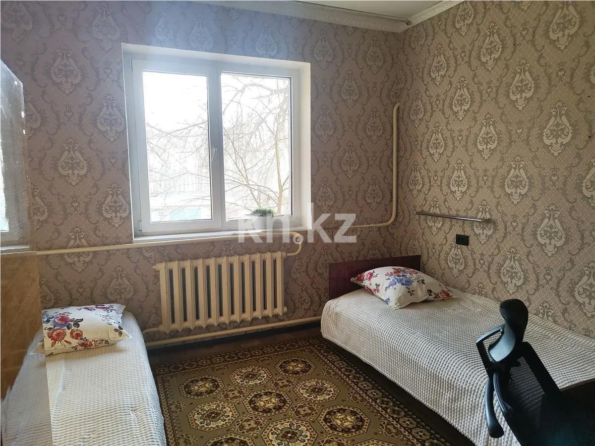 Продажа 2-комнатной квартиры, 55.7 м², 3 мкр., дом  10 в Алматы - фото 2