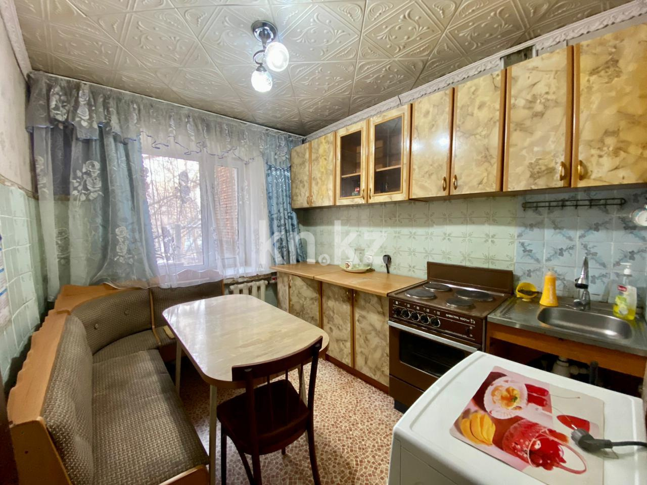 Продажа 3-комнатной квартиры, 63 м², ул. Керамическая, дом  82а в Караганде - фото 11