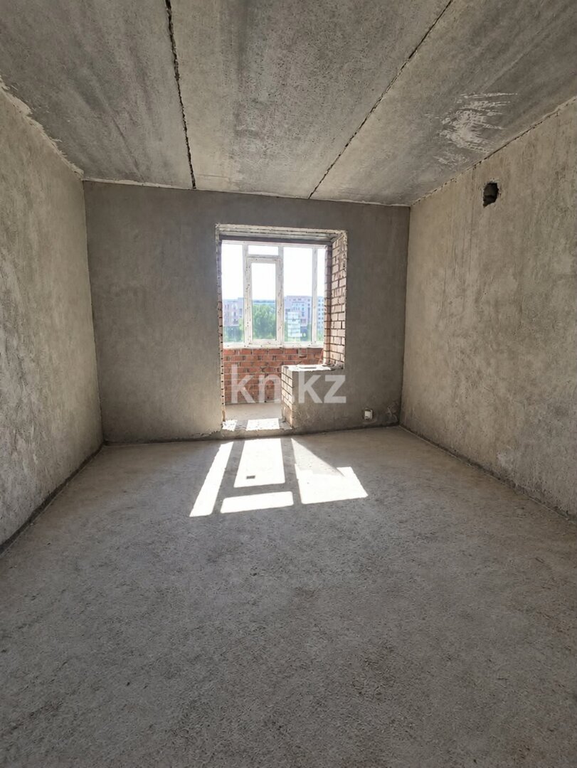 Продажа 1-комнатной квартиры, 49.8 м² в Уральске - фото 3