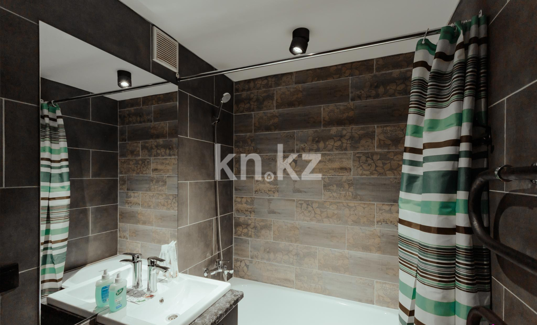 Аренда 1-комнатной квартиры посуточно, 1 м², ул. Букетова, дом  38 в Петропавловске - фото 17