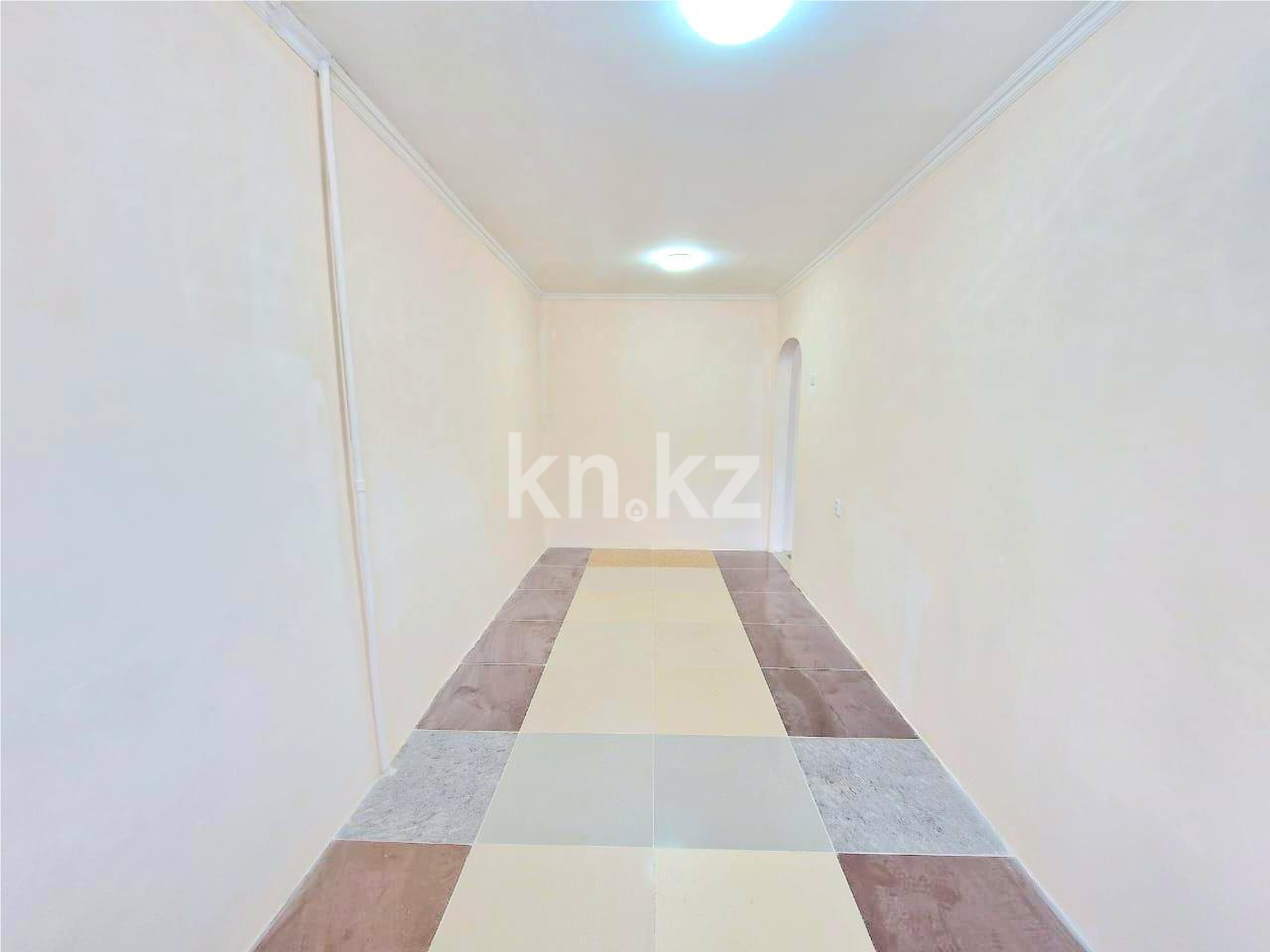 Продажа 2-комнатной квартиры, 44 м², мкр-н 12 в Караганде - фото 4