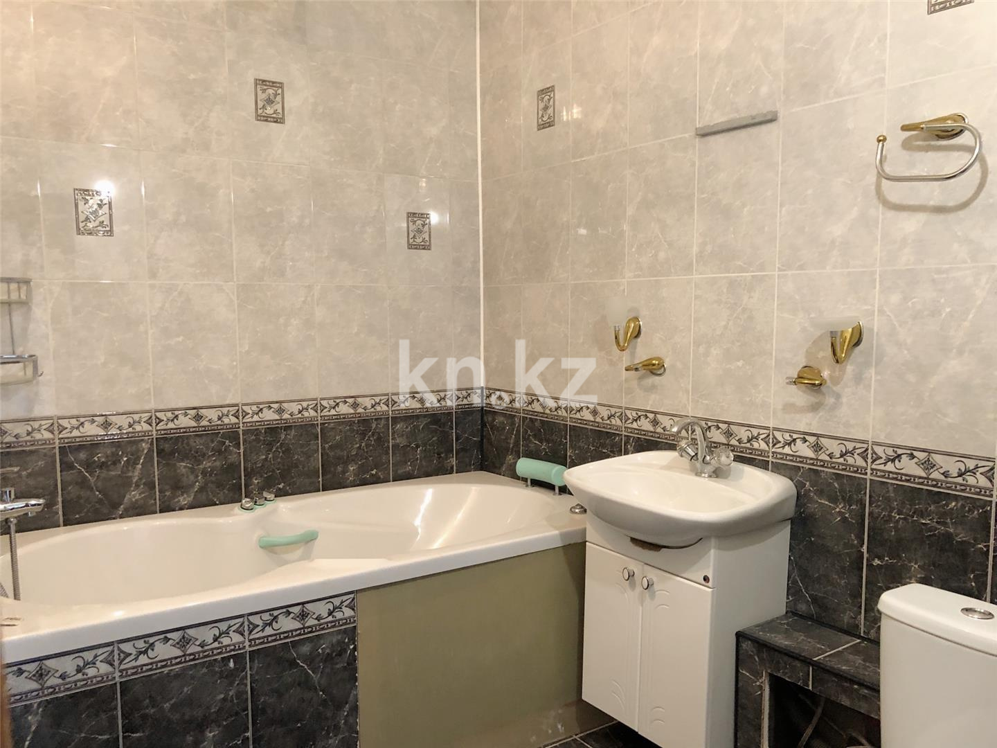 Продажа 6-комнатного дома, 300 м², ул. Крупской в Темиртау - фото 12