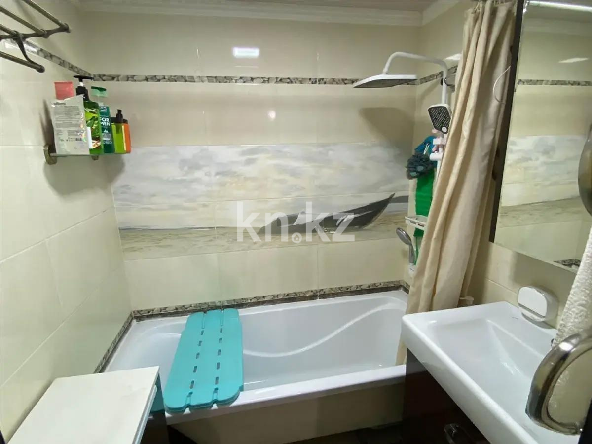Продажа 3-комнатной квартиры, 70 м², ул. Еренкабырга, дом  14/2 в Астане - фото 5