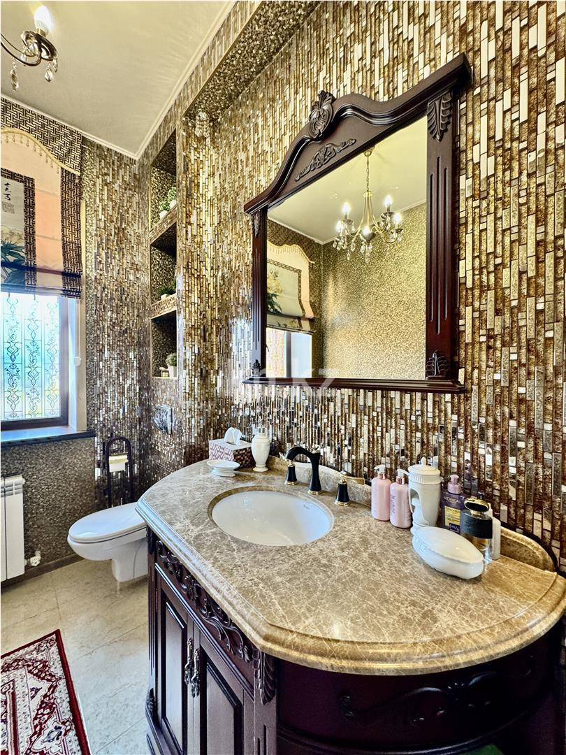 Продажа 6-комнатного дома, 417.7 м², ул. Ермекова в Караганде - фото 16