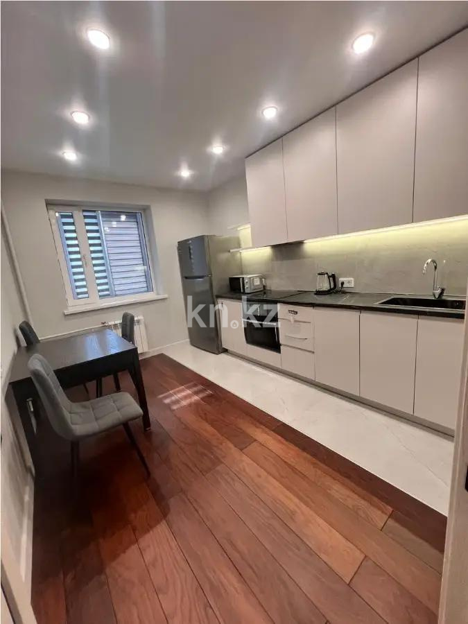 Продажа 1-комнатной квартиры, 52 м², мкр. Самал-2, дом  90 в Алматы - фото 2