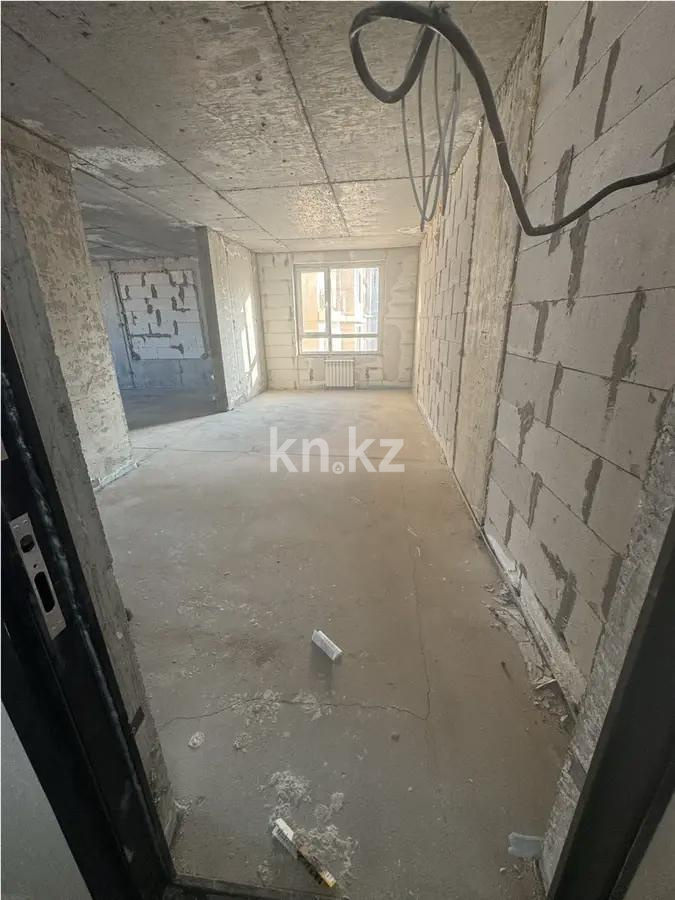 Продажа 3-комнатной квартиры, 82 м², ул. Утепова, дом  31 в Алматы - фото 2