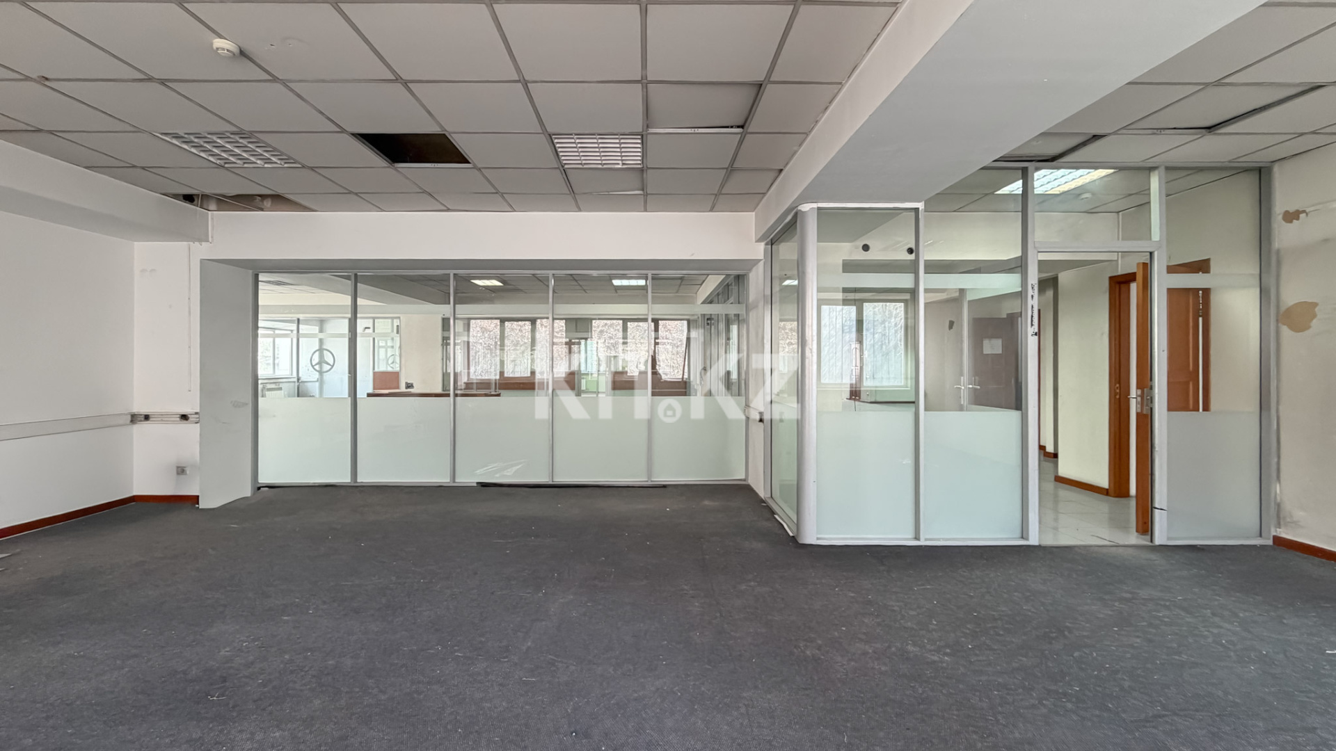 Продажа помещения, 911 м² в Алматы - фото 21