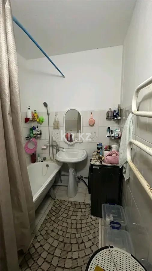 Продажа 3-комнатной квартиры, 77 м², ул. Акынов, дом  11 в Алматы - фото 4