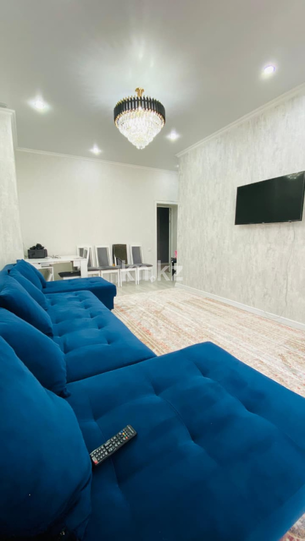 Продажа 3-комнатной квартиры, 80 м², ул. Ашимова, дом  21 в Караганде - фото 2