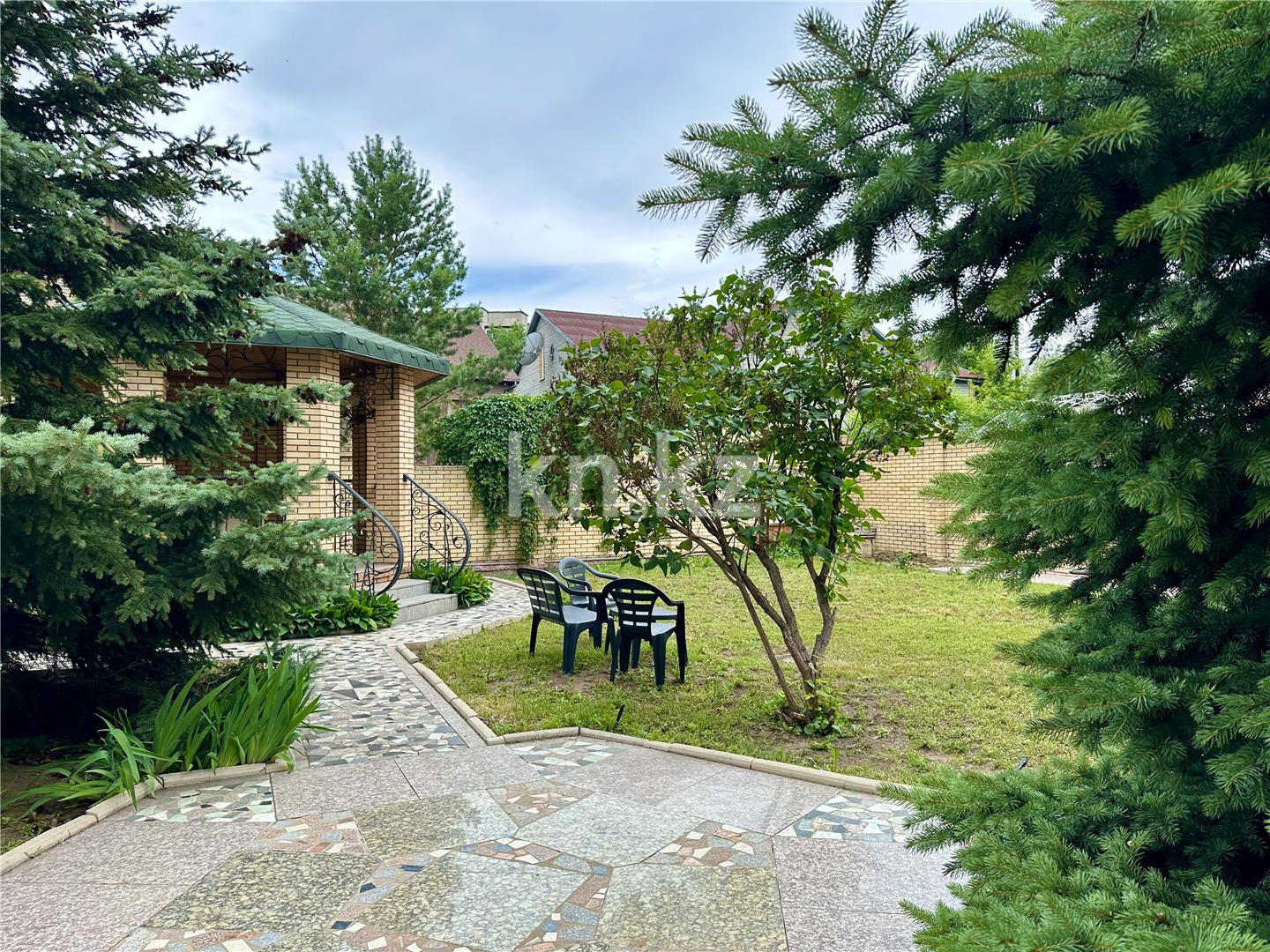 Продажа 9-комнатного дома, 366.9 м² в Караганде - фото 3