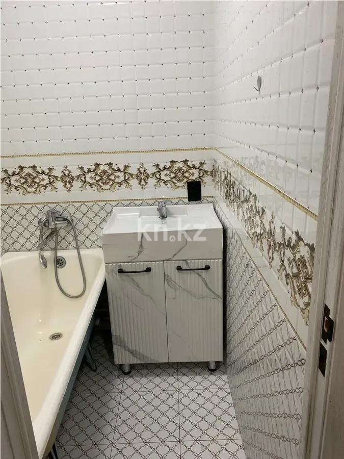 Продажа 3-комнатной квартиры, 64 м², мкр-н 19, дом  44 в Караганде - фото 5