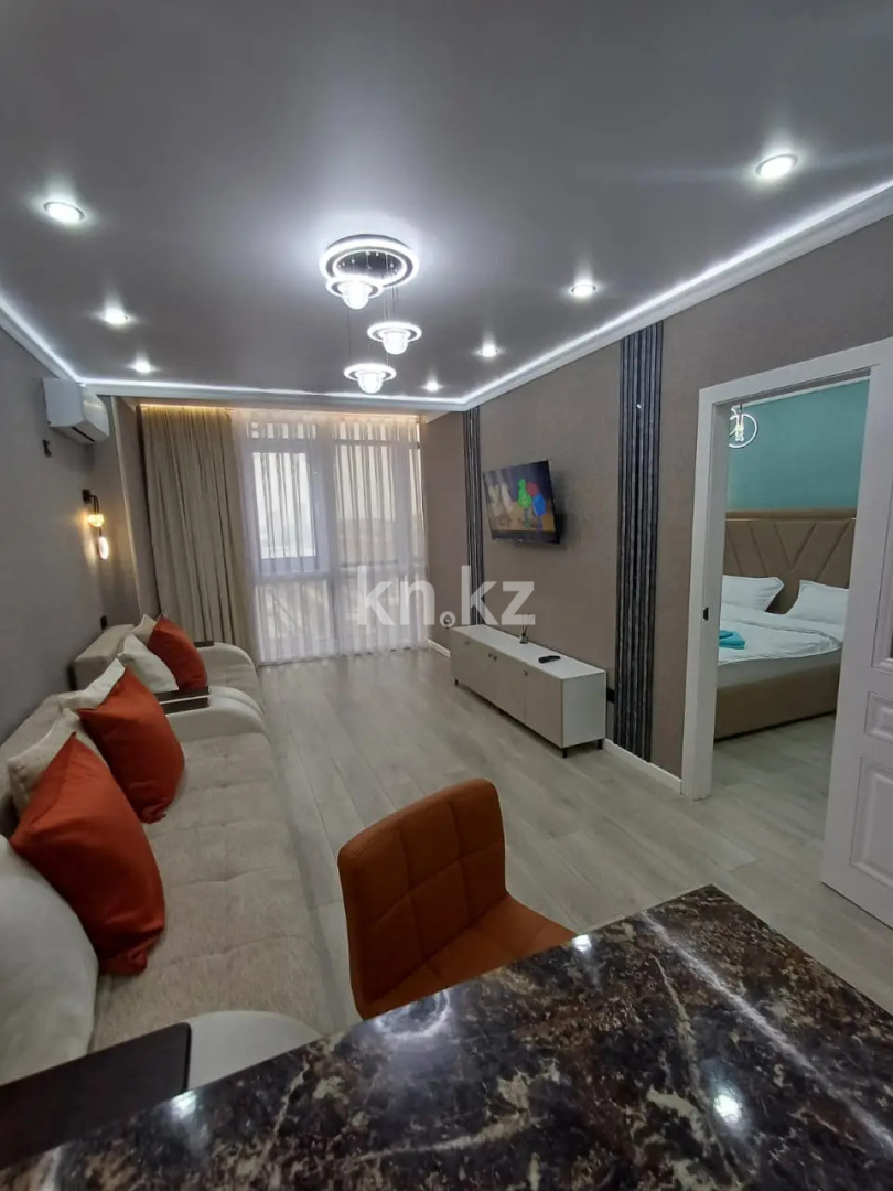 Аренда 2-комнатной квартиры посуточно, 56 м², Абая, дом  10/1 - пр. Сарыарка в Астане - фото 3