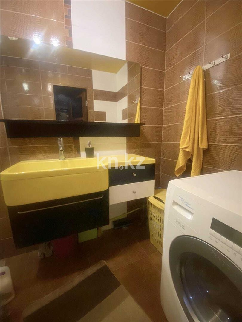 Продажа 3-комнатной квартиры, 65 м² в Караганде - фото 11