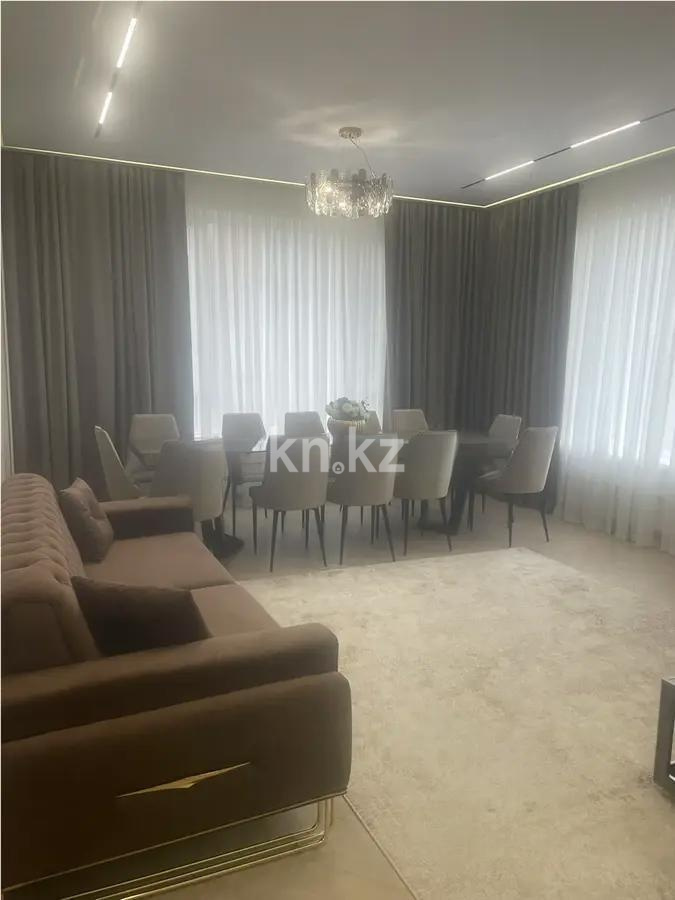 Продажа 4-комнатной квартиры, 157 м², пр. Аль-Фараби, дом  105 в Алматы