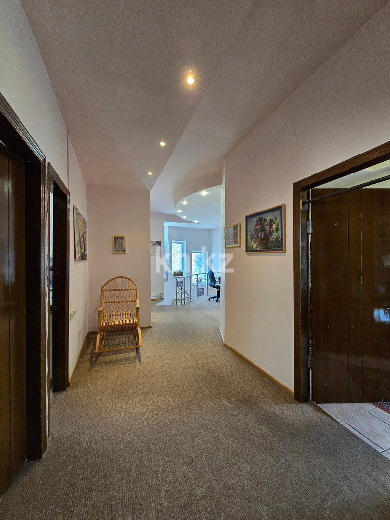 Продажа 5-комнатного дома, 209 м², ул. Ладушкина, дом  173 в Алматы - фото 34