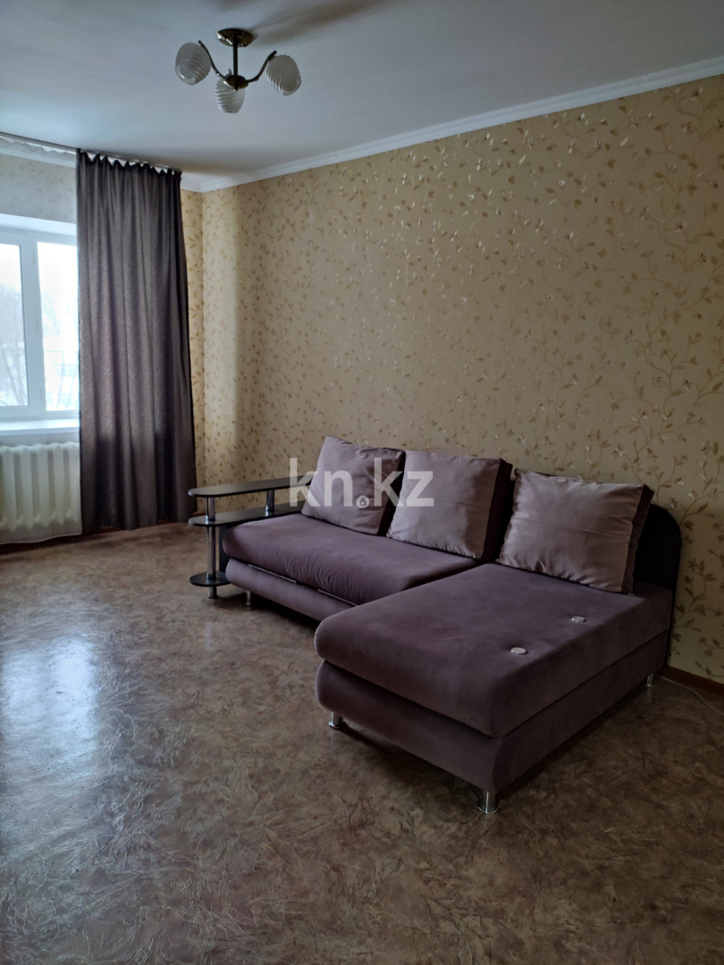 Аренда 1-комнатной квартиры, 45 м², пр. Абылай хана, дом  6/1 в Астане