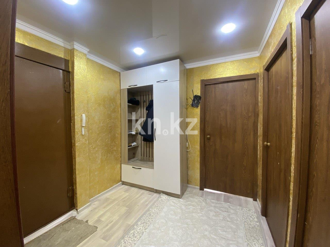 Продажа 3-комнатной квартиры, 62 м², пр. Момышулы в Темиртау - фото 13