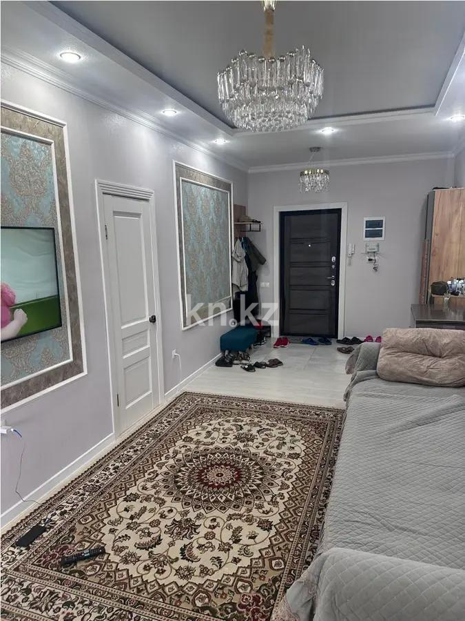 Продажа 3-комнатной квартиры, 97 м², ул. Муканова, дом  49/11 в Караганде - фото 2